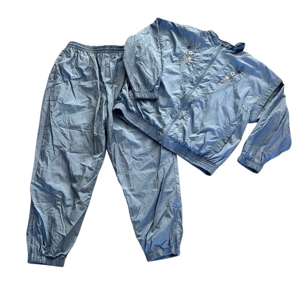 Vintage 80’s Bold Spirit Track Suit Windbreaker Set